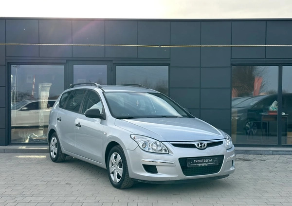 Hyundai I30 cena 14900 przebieg: 182000, rok produkcji 2009 z Włodawa małe 277